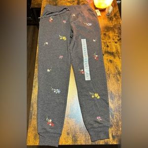 Never worn Dark Gray Old Navy Sweatpants with Flowers.